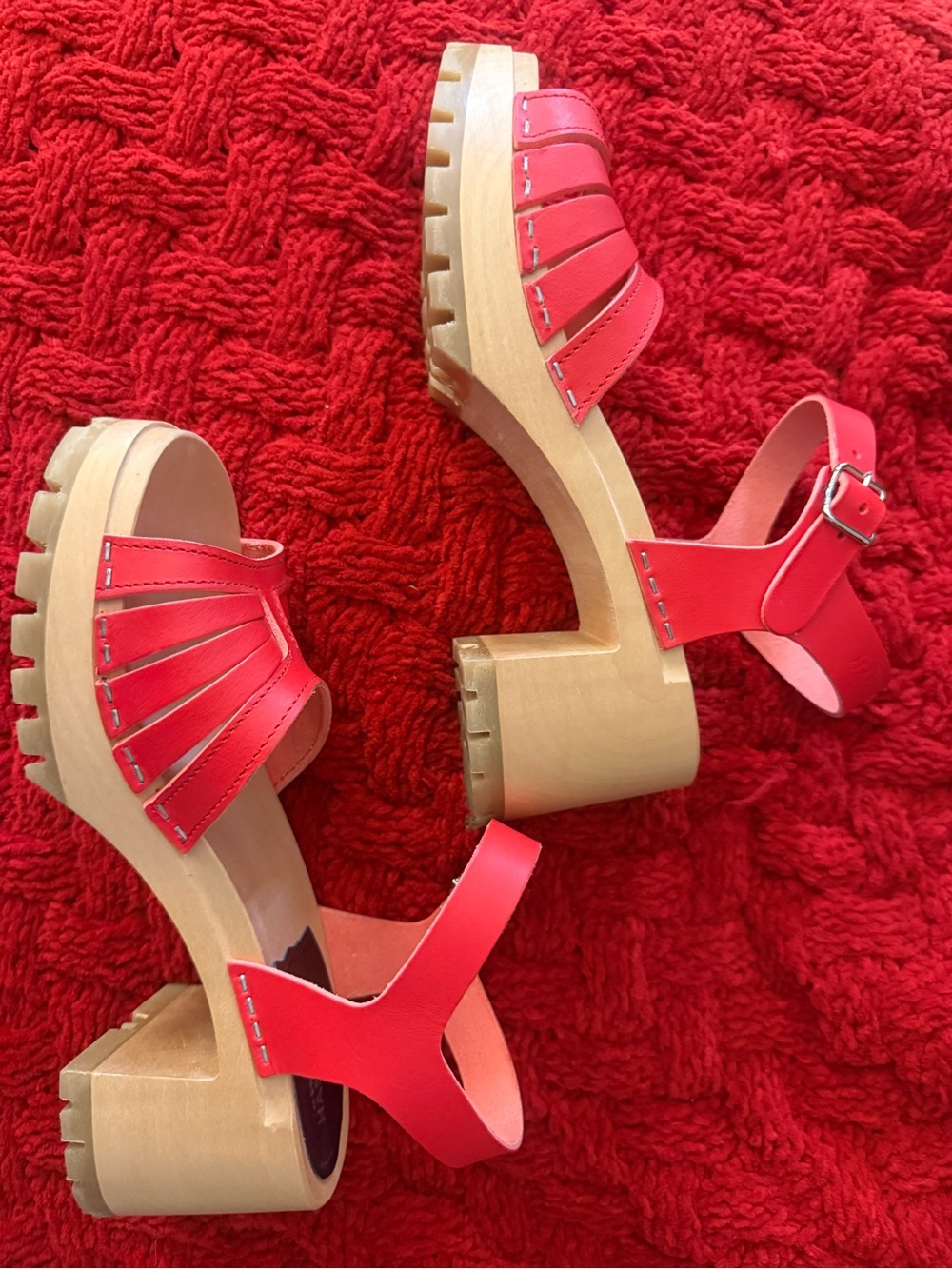 Swedish Hasbeens Pink/ Fuchsia  Leather Wooden Clog Sandals EU 37 Ankle Strap